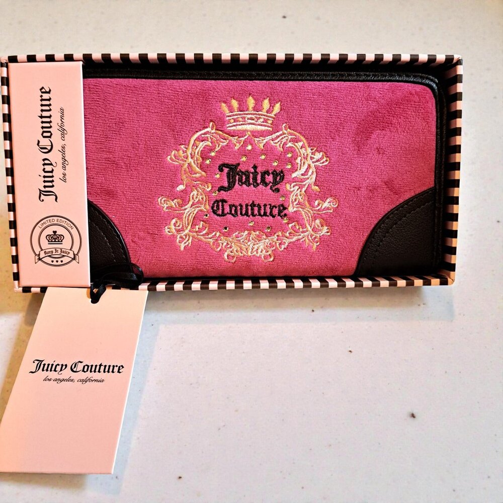 Juicy Couture Heritage Large Zip Around Raspberry Tart Box Set – NWT